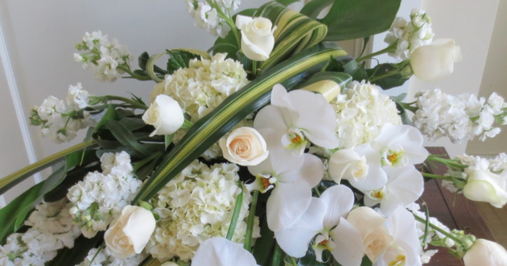 Open Casket half spray